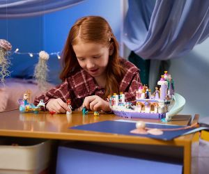 LEGO® Disney Princess Лодка за кралската сватба на Ариел 43299 