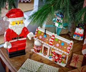 LEGO® Iconic Празнична джинджифилова къща 40809 